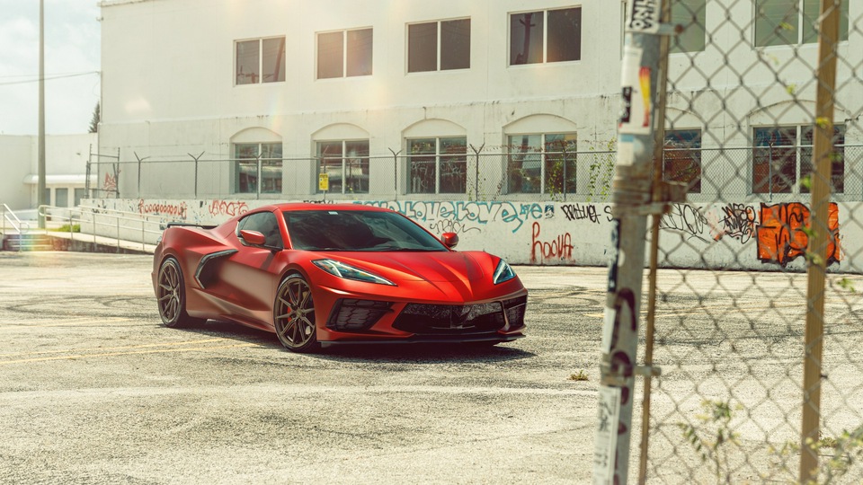 Vossen завернутый Corvette C8 8k