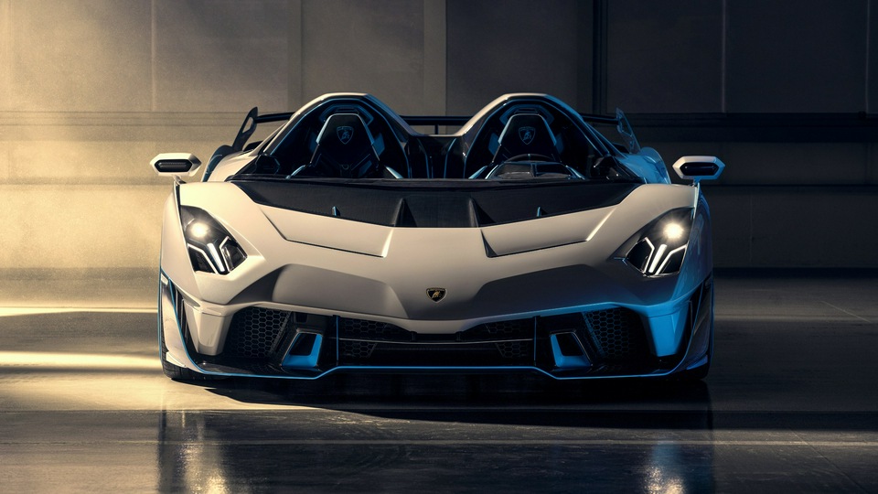 2021 Lamborghini SC20 спереди