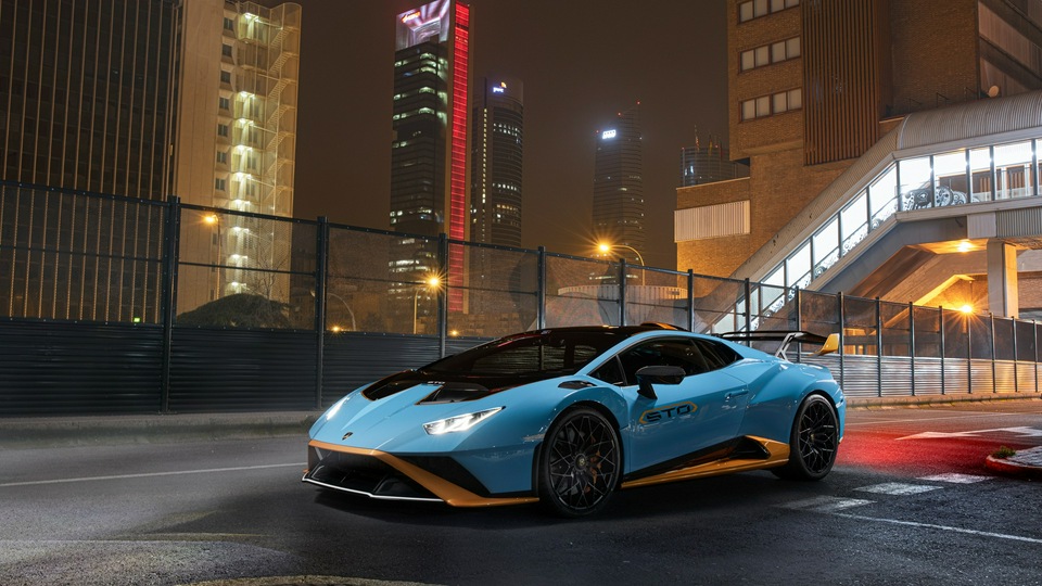 Lamborghini Huracan STO 2021