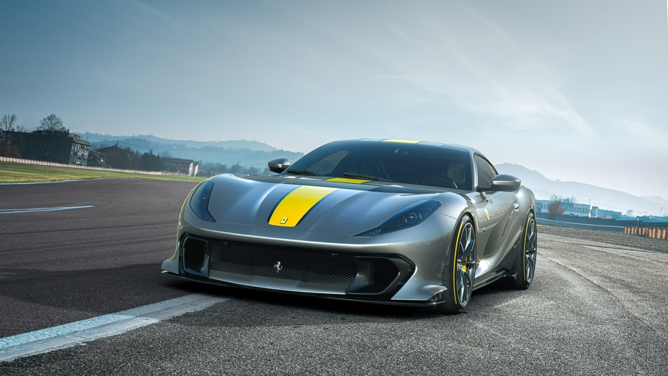 Ferrari 812 Сверхбыстрая версия Speciale V12