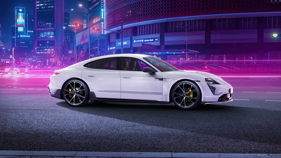 Techart Porsche Taycan Aerokit 2021