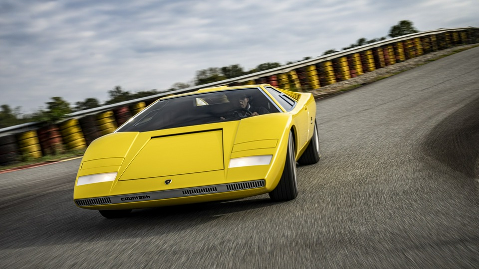 Реконструкция Lamborghini Countach LP500 8k