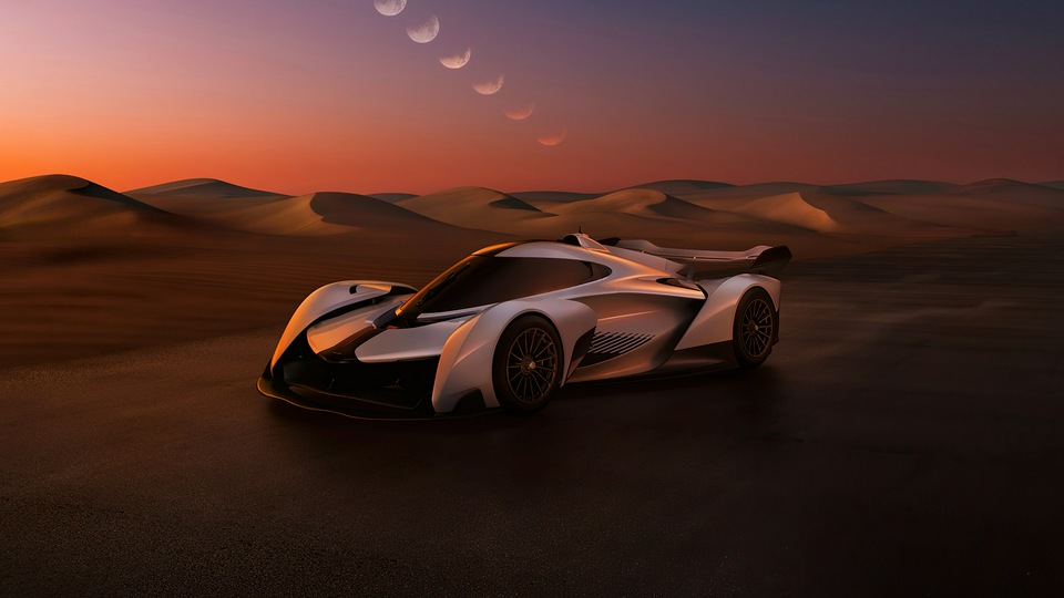 2022 McLaren Solus GT