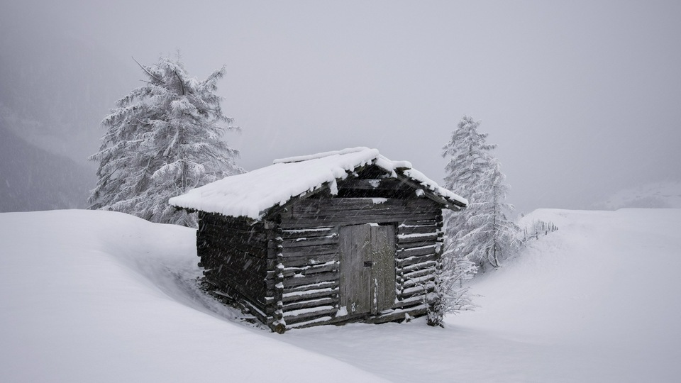 Горная хижина Снег 5k