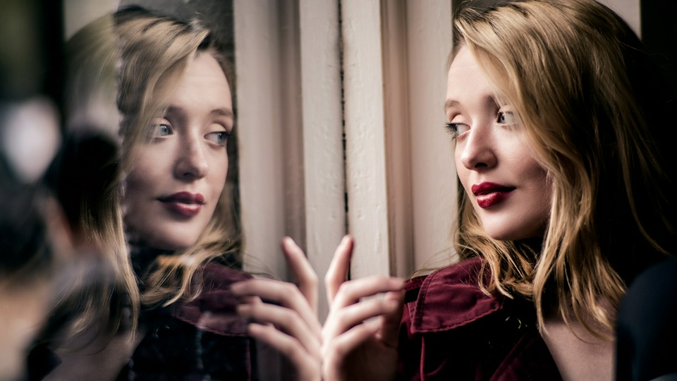 Помада для блондинистого лица Девушки