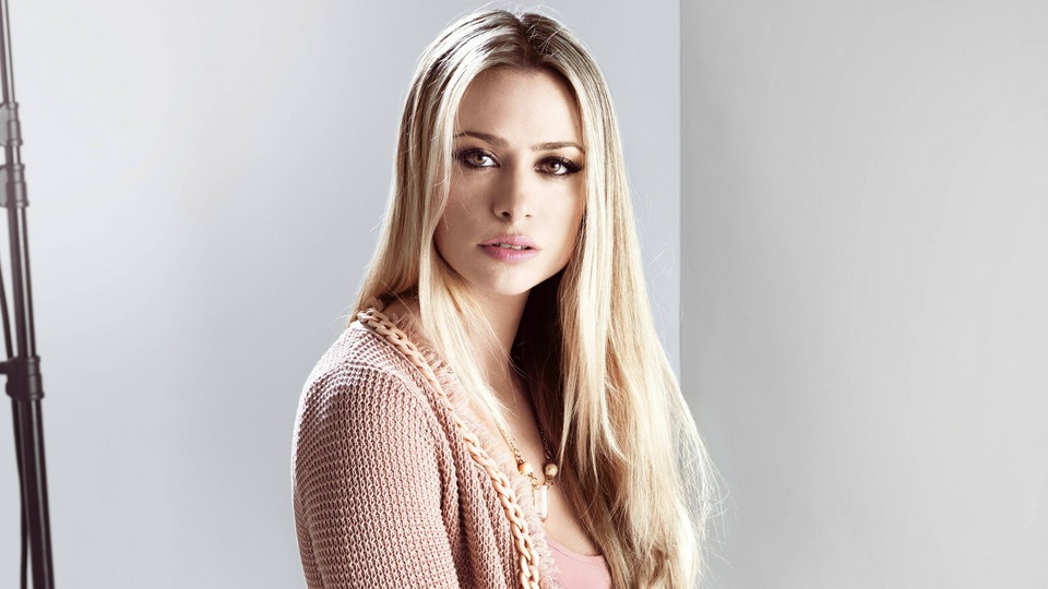 Мартина Стелла