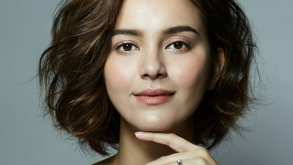 Джулиана Эванс