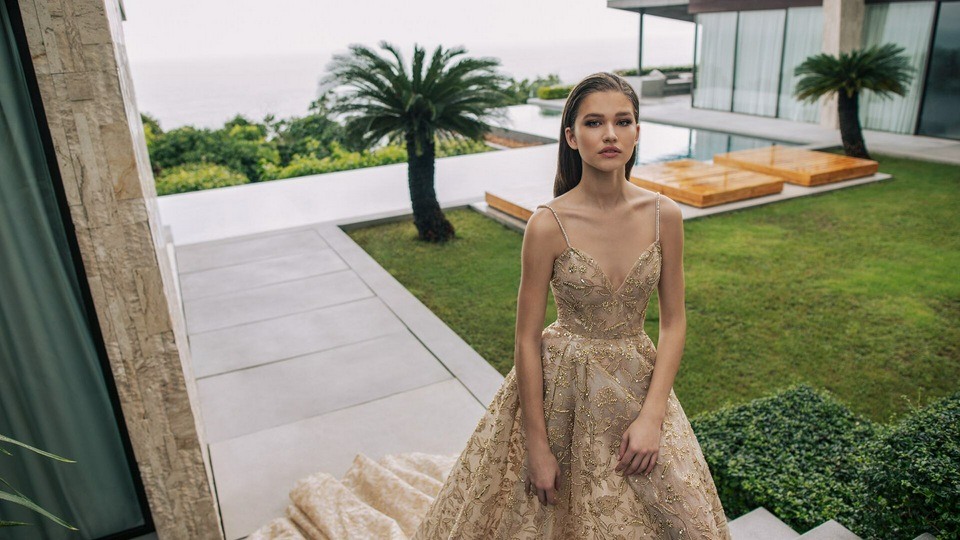 Модель на открытом воздухе 5k 2019