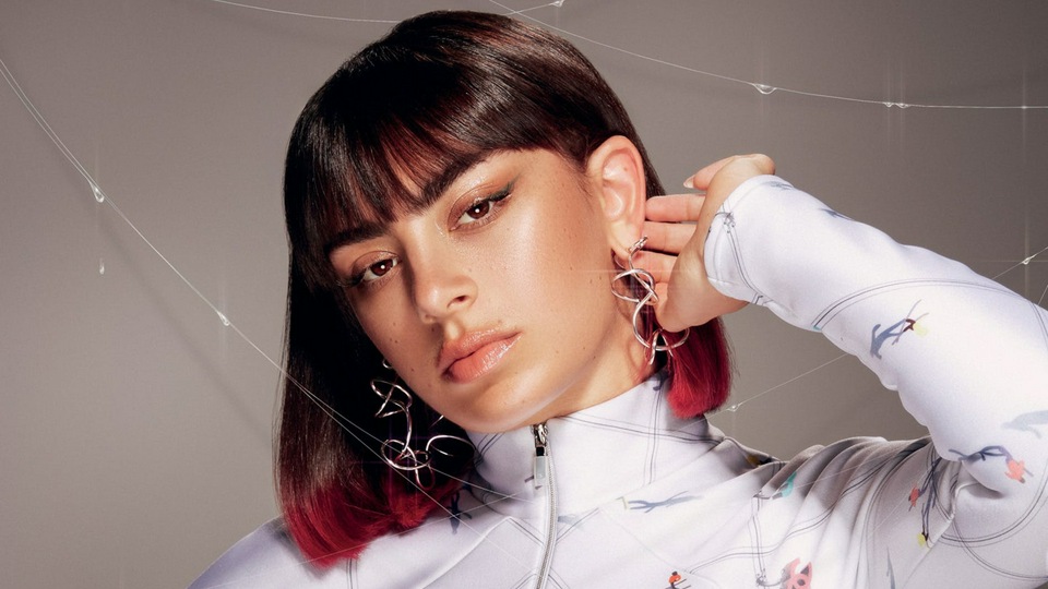 Официальная фотосессия Charli Xcx L 2019