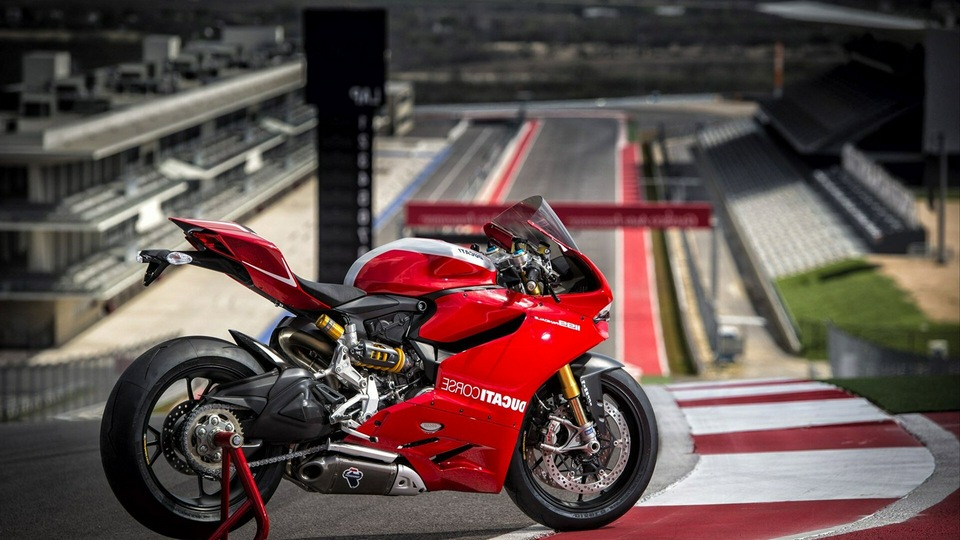 Супербайк Ducati 1199