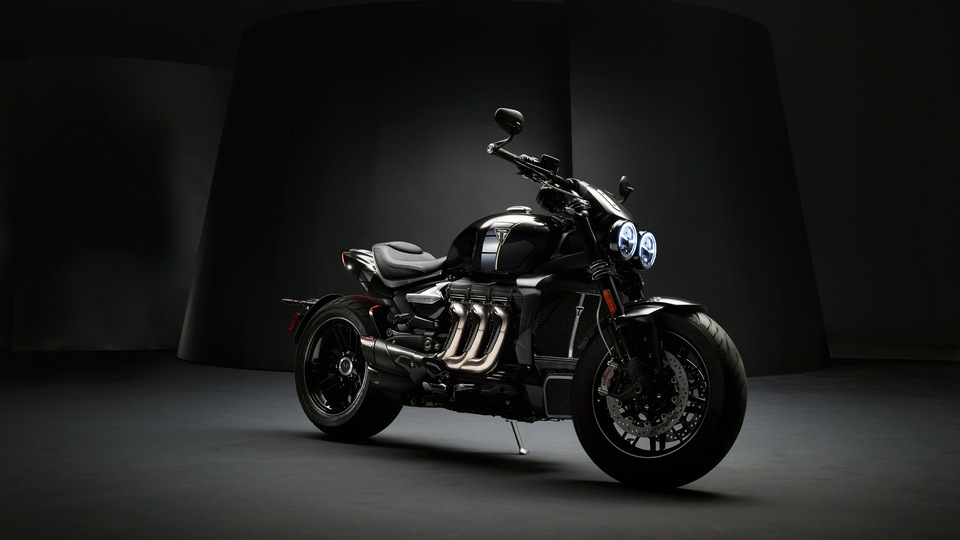 Triumph Rocket III TFC 2019 8k