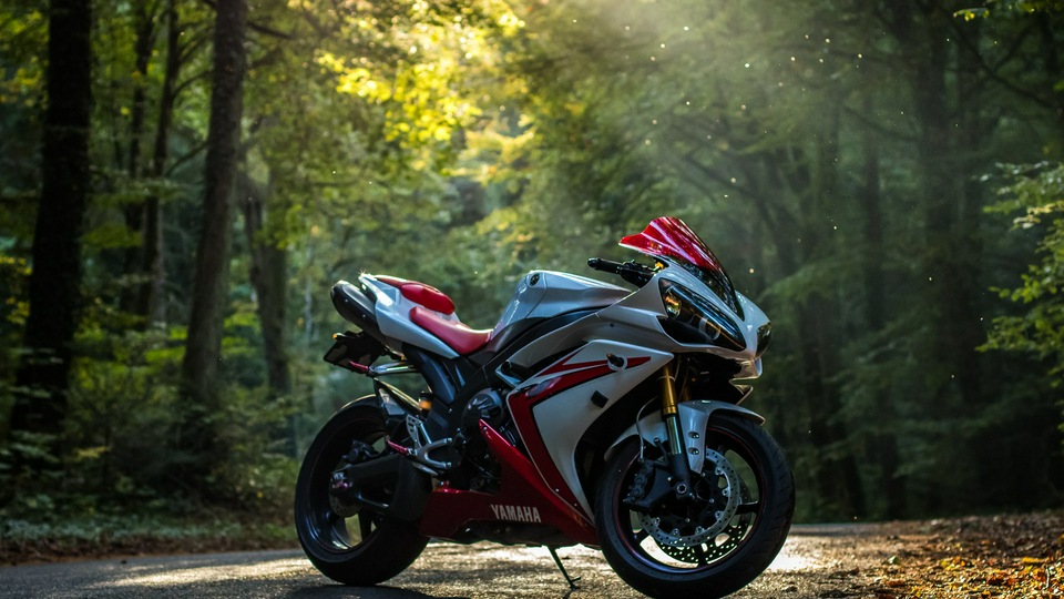 Yamaha R1 5k