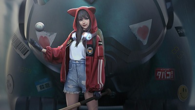 Девушка в бейсбольной толстовке