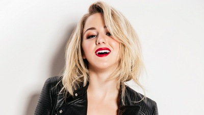 Хлоя Лукасиак