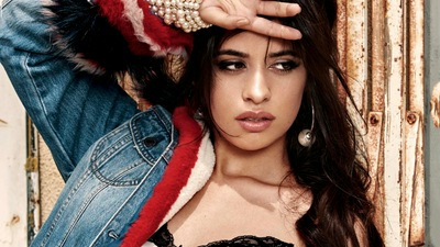 Кампания Camila Cabello Guess 2017