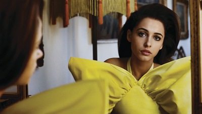 Журнал Naomi Scott W Magazine