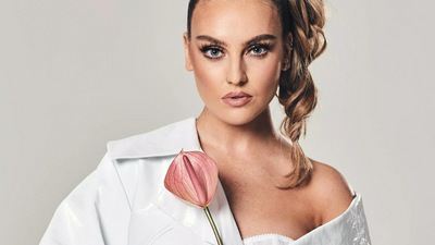 Перри Эдвардс 2019