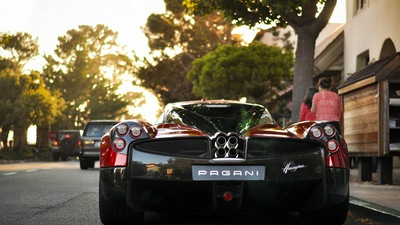 Спортивный автомобиль Pagani Zonda