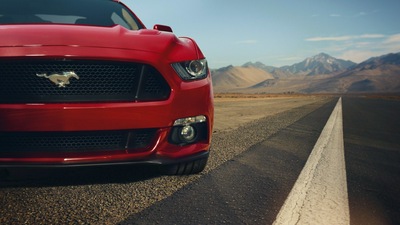 Ford Mustang GT Красный передний Мускул-кар