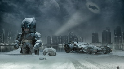 Бэтмен за пределами Готэма с Бэтмобилем