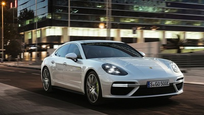 2018 Porsche Panamera Turbo S E Hybrid