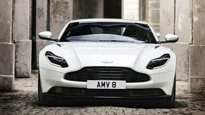 Aston Martin DB11 V8