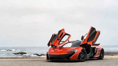 Спортивный автомобиль Mclaren P1