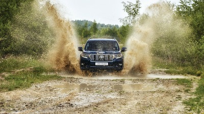 2017 Toyota Land Cruiser