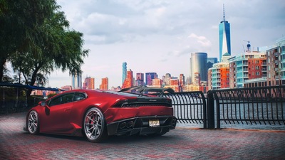 Красный суперкар Lamborghini Huracan Транспортное средство