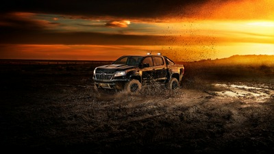 Кабина экипажа Chevrolet Colorado ZR2 2018 года выпуска