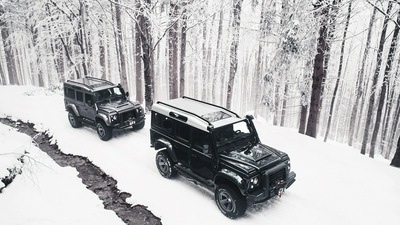 Грузовик Ares Design Land Rover Defender 110 2018