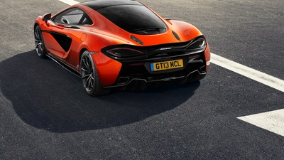 Mclaren 570gt Black Pack Вид сзади