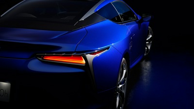 Lexus LC 500h Структурно-синий 2018 Сзади