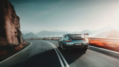 2018 Porsche 911 GT2 RS сзади