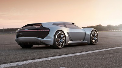 Audi PB 18 E Tron 2018 сзади