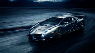 Серый Lamborghini Veneno в ночи