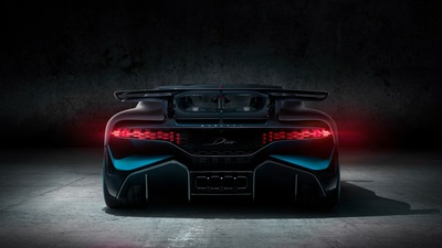 Bugatti Divo 2018 Сзади