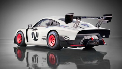 Porsche 935 2019 Сзади