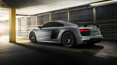 2018 Audi R8 V10 Plus Сзади