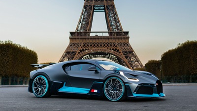 Bugatti Divo в Париже Франция