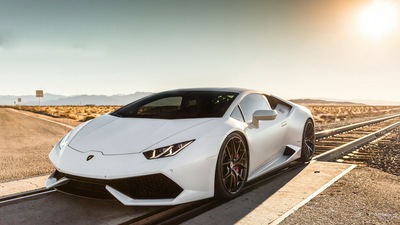 Белый Lamborghini Huracan 5k 2018