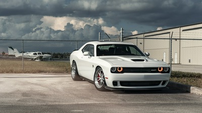 Dodge Hellcat 5k