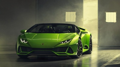 2019 Lamborghini Huracan Evo Spyder спереди