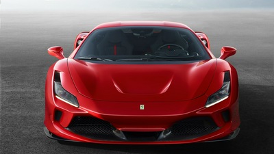 2019 Ferrari F8 Трибьют спереди