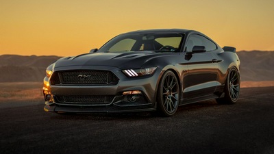 Черный Ford Mustang 2019 5k