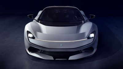 Передняя панель Pininfarina Battista 2019