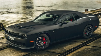 Dodge Challenger Hellcat 5k