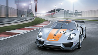 Концепт Porsche 918 RSR Вид спереди