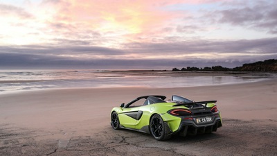 Mclaren 600LT Spider Вид сзади