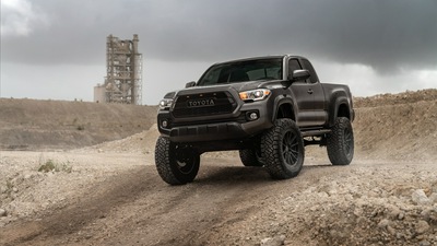 Toyota Tacoma бездорожье 8k